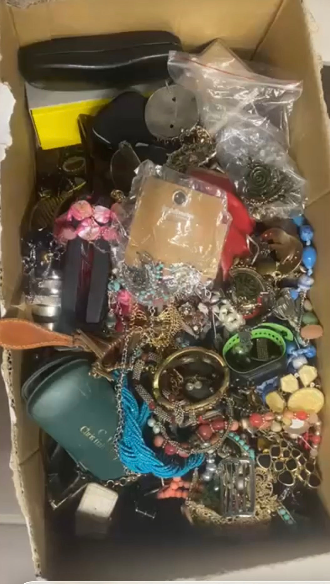 BIJOUX VINTAGE MIX - GRADE A - B