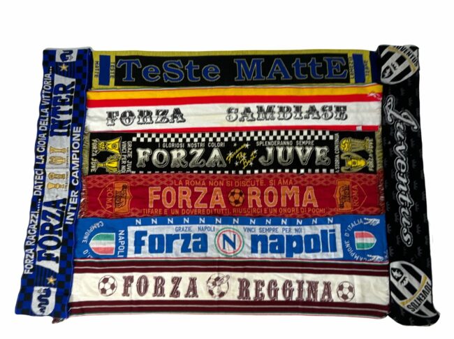 FOOTBALL SCARFS MIX LEAGUES - kg